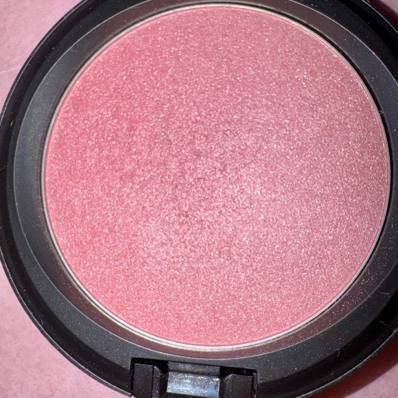 MAC M.A.C. Cosmetics Iridescent Powder Highlighter Blush - Ice - Pls. Read - Picture 3 of 6